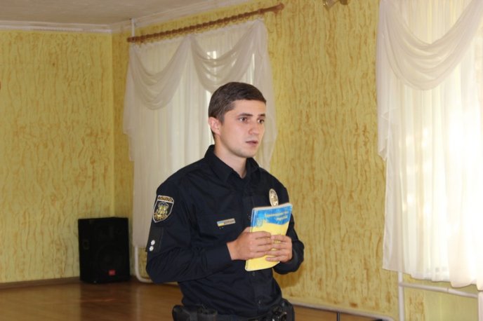 Мукачівські студенти зустрілись із патрульними поліцейськими – 06