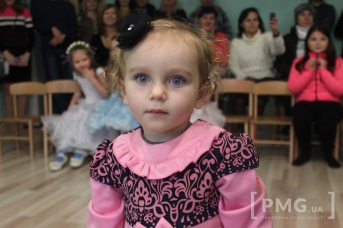 Жителі Мукачева подарували маленьким переселенцям із Донбасу свято – 11