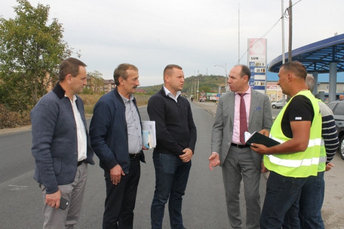 Ігор Бондаренко перевірив, як проходить ремонт доріг на Мукачівщині – 03