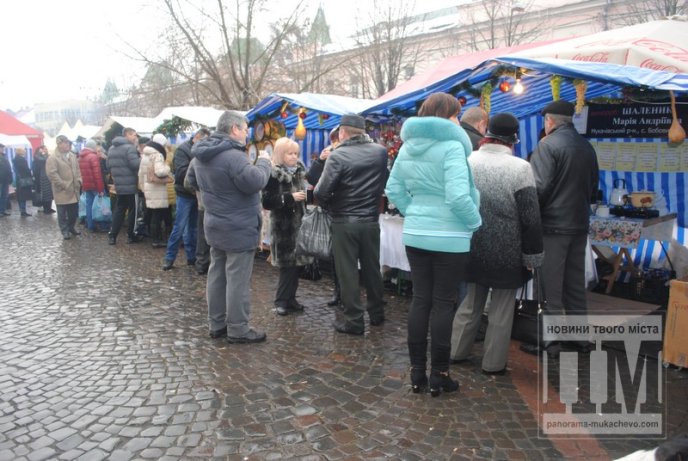 У Мукачеві офіційно розпочався фестиваль "Червене вино - 2015" (ФОТОРЕПОРТАЖ) – 28