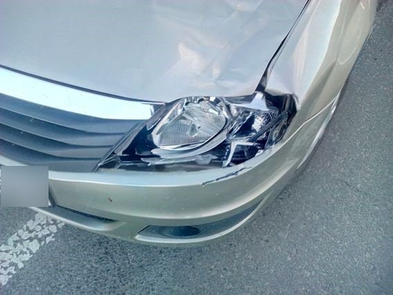 Під Ужгородом водій на пішохідному переході збив дівчину, потерпіла у реанімації – 01