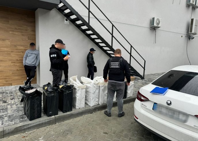 Прикордонники розповіли, що коїлось поблизу вокзалу в Ужгороді – 03