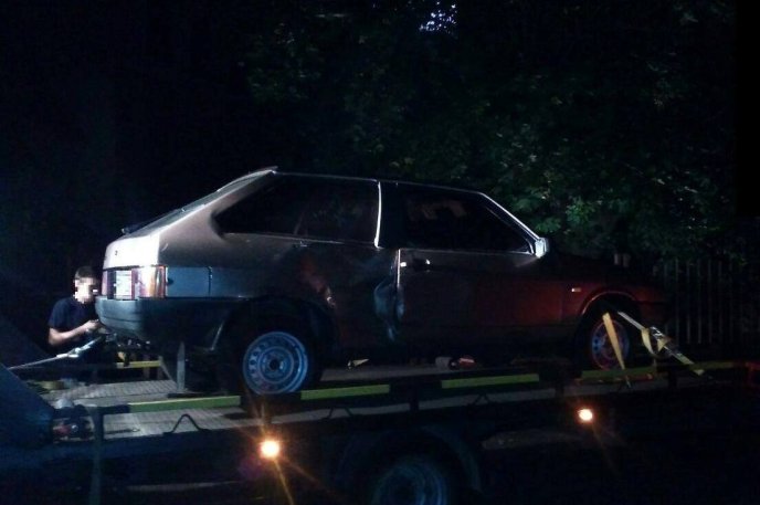 Патрульні Мукачева знайшли автівку, яка зникла з місця ДТП – 03