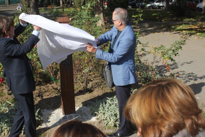 У Виноградові відкрили міні-скульптуру «Тут був Барток» – 04