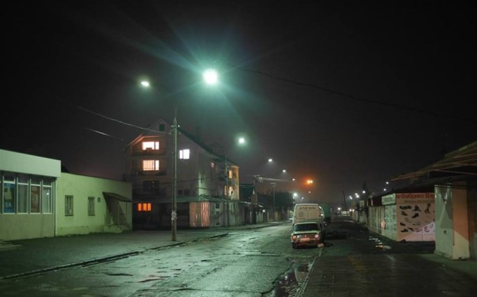 На вулиці Духновича в Ужгороді засвітились ретроліхтарі – 11