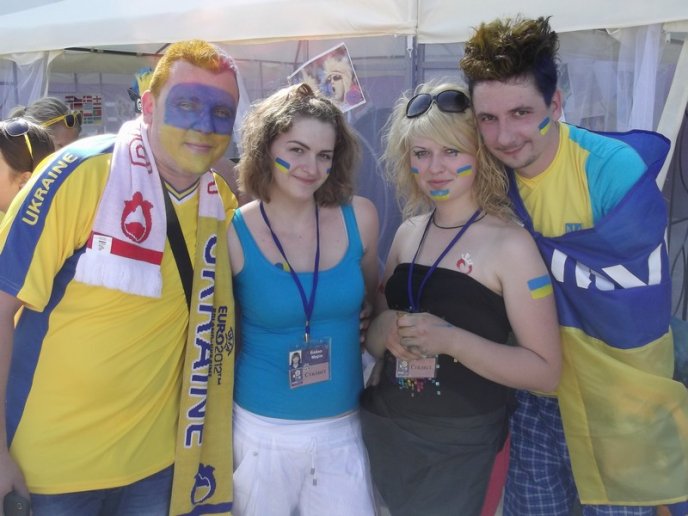 Мукачівці підтримували збірну України на "Олімпійському" (ФОТОРЕПОРТАЖ)  – 09