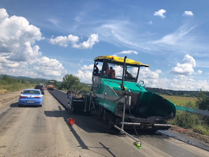 У Мукачівському районі утворилися кілометрові затори – 02