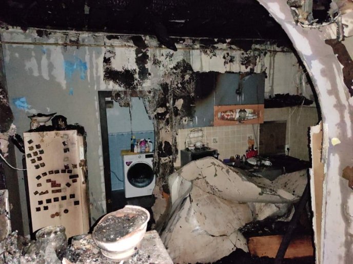 Моторошна нічна пожежа: вогонь знищив частину майна – 03