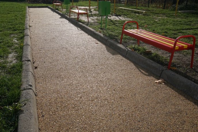 У двох школах Мукачева провели благоустрій територій – 03