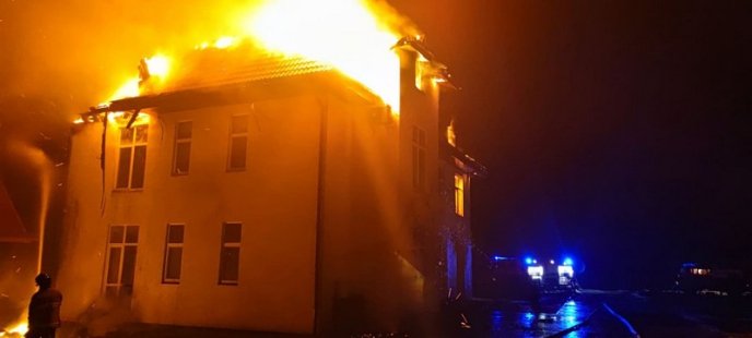 Сьогодні вночі спалахнула масштабна пожежа на Берегівщині – 04