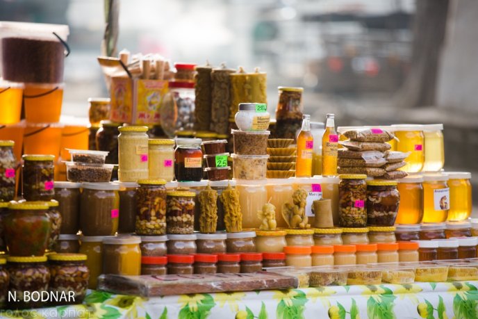 Мед, вино, бринза, сир та ковбаси: в Ужгороді стартував смачний фестиваль – 02