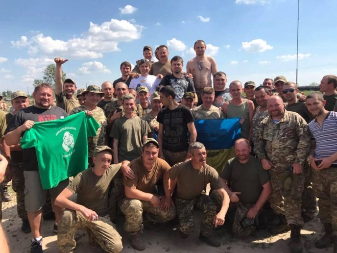 "95 квартал" завітав у гості до 128-ї бригади – 09