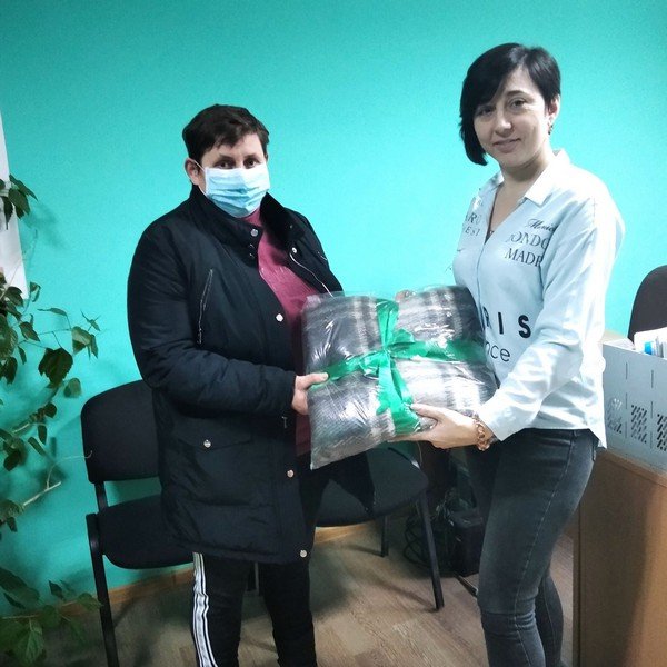 На Закарпатті нагородили переможців акції «Вигравай 1000 гривень на газ або теплі подарунки» – 01