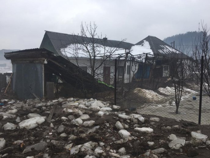 У селі Бронька, що на Іршавщині, вода зруйнувала будинки та засипала брилами городи – 18