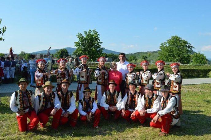 Молоді таланти Рахівщини взяли участь у фестивалі-конкурсі "Смарагдові витоки" – 01