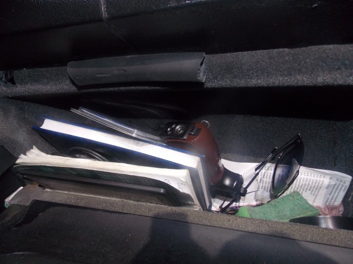 25-річний закарпатець намагався виїхати до Угорщини з пістолетом – 01