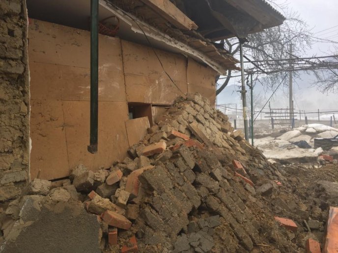 У селі Бронька, що на Іршавщині, вода зруйнувала будинки та засипала брилами городи – 02