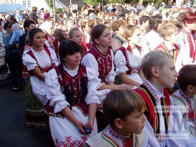У Дерцені відбулося грандіозне дійство – районний фестиваль "Дерцен-Фест" (ФОТО) – 09