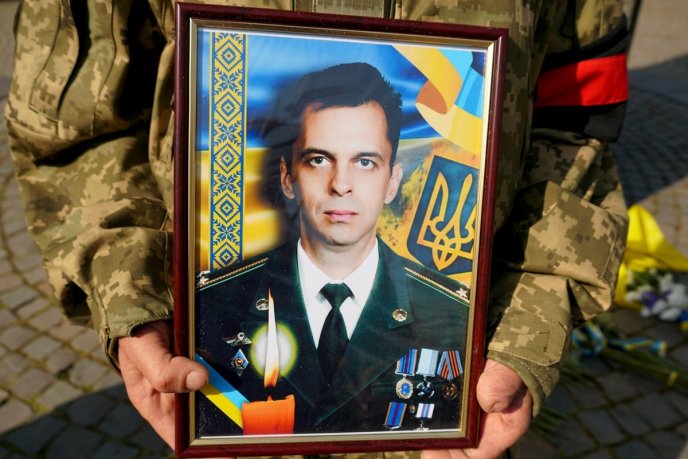 В Ужгороді попрощалися із підполковником – 01