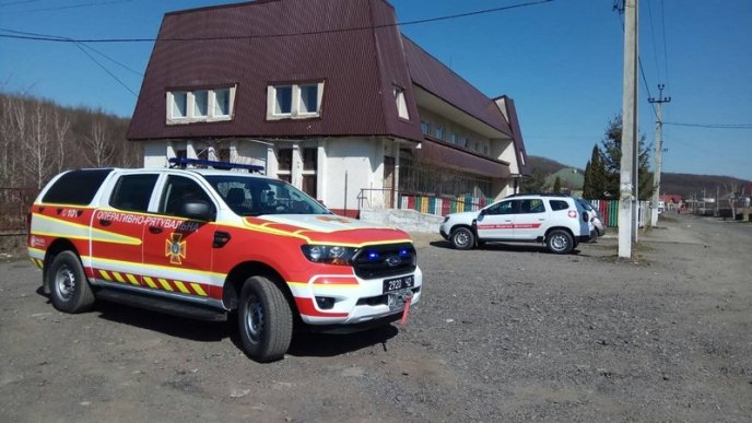 Через гучномовець звертаються до людей: у населених пунктах краю помітили спецавтомобілі – 03 Через гучномовець звертаються до людей: у населених пунктах краю помітили спецавтомобілі – 03