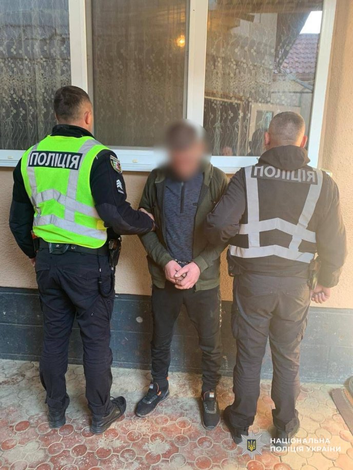 Чоловік помер у лікарні: поліція розповіла, що сталось в області – 01 Затримали закарпатця, який смертельно поранив чоловіка