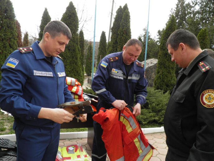 Закарпатські рятувальники отримали чергову гуманітарну допомогу від колег із Швейцарії – 03