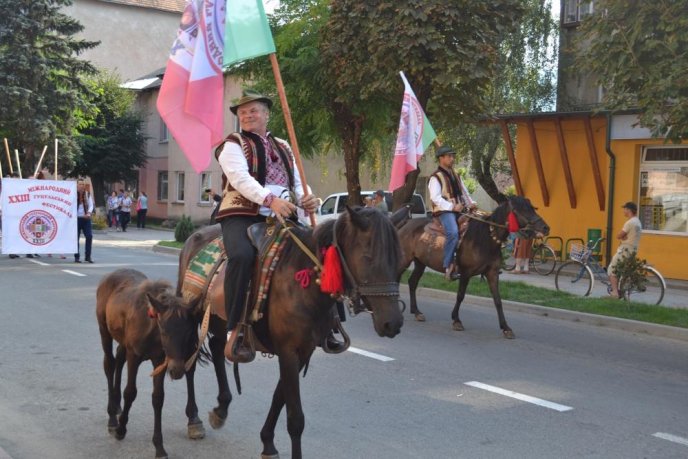 У Рахові зафіксували новий гуцульський рекорд: найбільшу кількість трембіт в одній локації – 09 У Рахові зафіксували новий гуцульський рекорд: найбільшу кількість трембіт в одній локації – 09