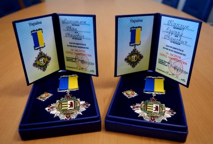 Губернатор нагородив поліцейських, котрі, ризикуючи життям, знешкодили небезпечного злочинця – 02