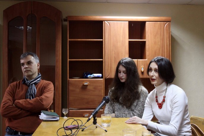 Закарпатський облмуздрамтеатр подарував маленьким глядачам виставу "Лускунчик" – 08