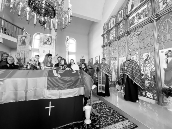 Мукачівщина провела в останню путь молодого військового – 02