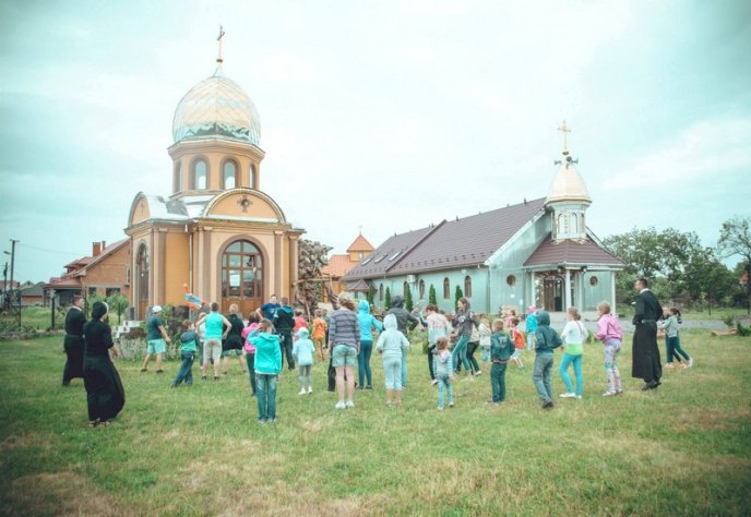 При монастирі Отців Василіян стартував духовно-відпочинковий табір "Веселі канікули з Богом" – 12