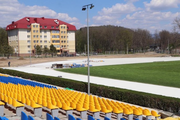 Анатолій Полосков із командою оглянули ДЮСШ у Мукачеві – 01