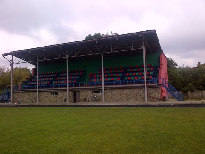 В Ужгороді незабаром з’явиться ще одне футбольне поле – 02