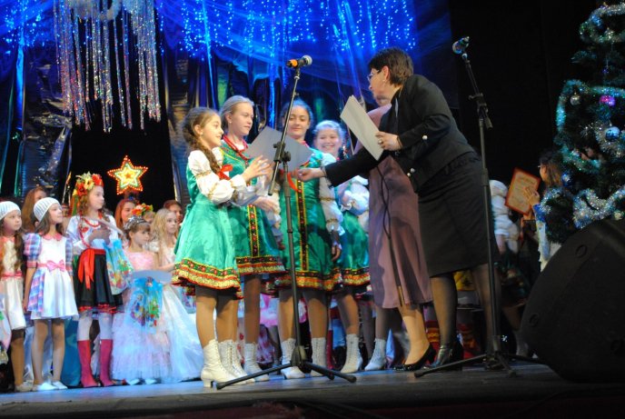 Кращих виконавців естрадної пісні назвали на "Різдвяній зіроньці - 2014" (ФОТО) – 06