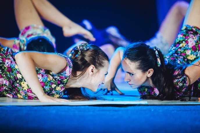 В Ужгороді студія сучасного танцю «Бліц» провела звітний концерт – 45