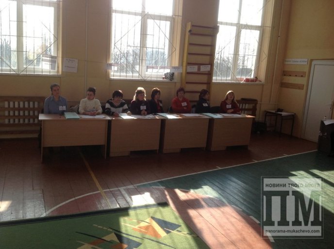 Мукачівці поки що не активно голосують на виборах (ФОТО) – 04