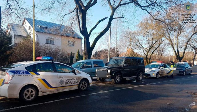 З’явились нові фото з місця викрадення чоловіка в Ужгороді – 06