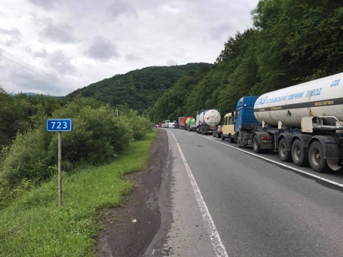 На трасі "Київ-Чоп" трапилася ДТП – 10 На трасі "Київ-Чоп" трапилася ДТП – 10