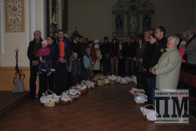 Християни західного обряду Мукачева відзначають Пасху (ФОТОРЕПОРТАЖ) – 04