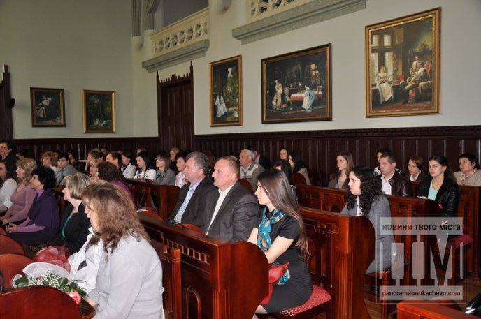 У Мукачеві нагородили лауреатів конкурсу "Шукаємо молоді педагогічні таланти" (ФОТО) – 14