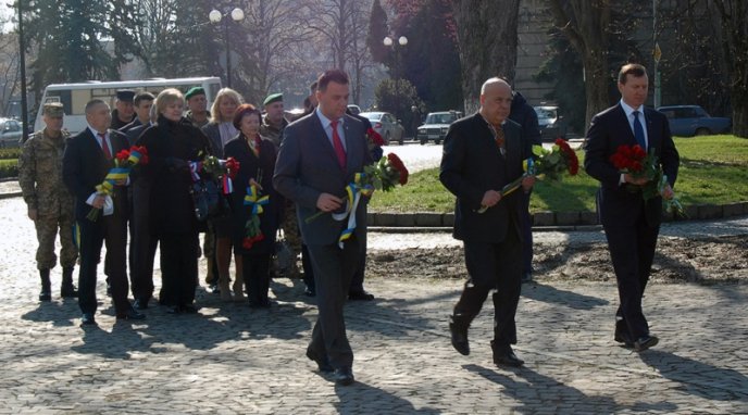 Ужгородці вшанували пам’ять Тараса Шевченка – 09