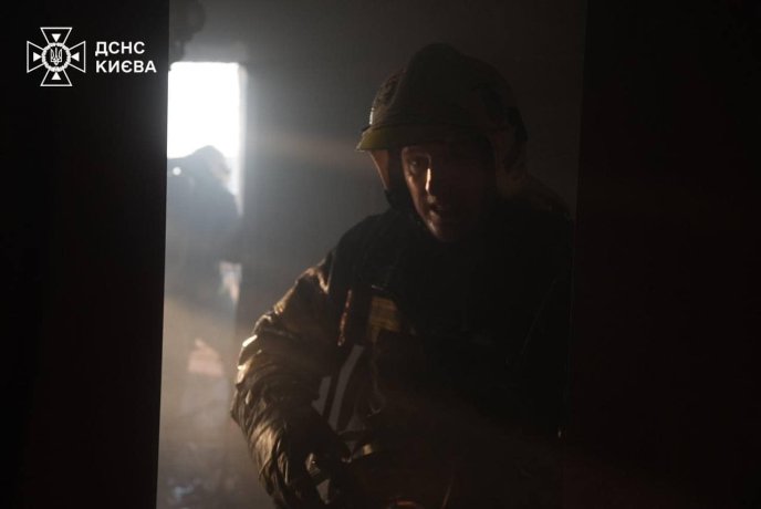 У Києві внаслідок ракетної атаки росіян є постраждалі – 04