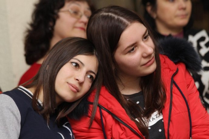 Три письменниці презентували у Мукачеві свою збірку – 03 Три письменниці презентували у Мукачеві свою збірку – 03