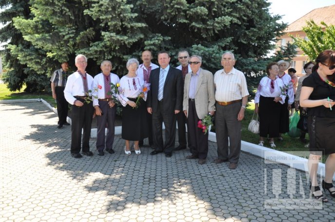 У Мукачеві відбулася панахида, приурочена річниці перепоховання Тараса Шевченка (ФОТО) – 06