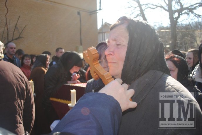 У Лавках попрощались із загиблим бійцем 128-ої бригади Ярославом Костем (ФОТОРЕПОРТАЖ) – 13