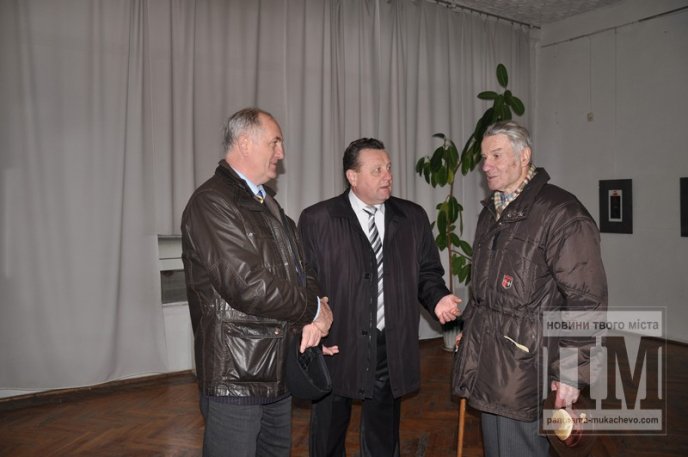 У Мукачівській картинній галереї можна побачити виставку графічних картин кращих художників міста (ФОТОРЕПОРТАЖ) – 02