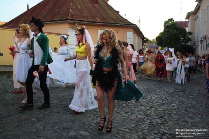 Парад наречених в Ужгороді: як це було – 05