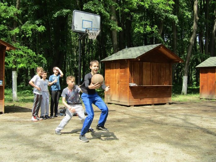 Спорт, бограч, шашлики та солодощі: як в Ужгороді проходить "Майся Фест" – 09