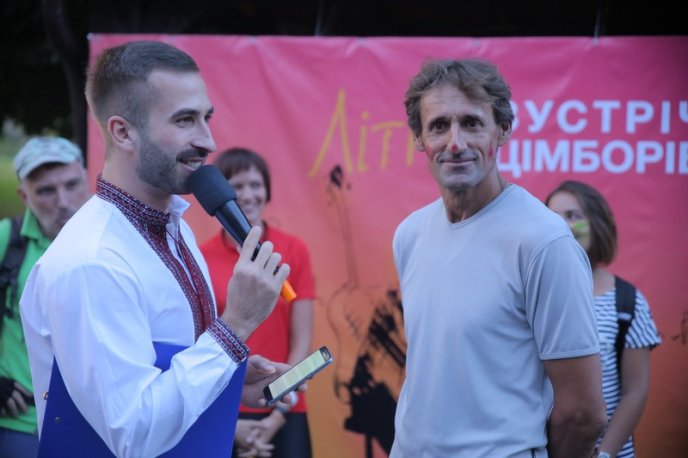 Миттєвості велозаїзду у Мукачеві: фоторепортаж із "Літньої зустрічі цімборів" – 60