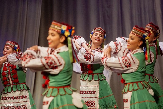 Відомий танцювальний колектив із Канади виступив в Ужгороді  – 04